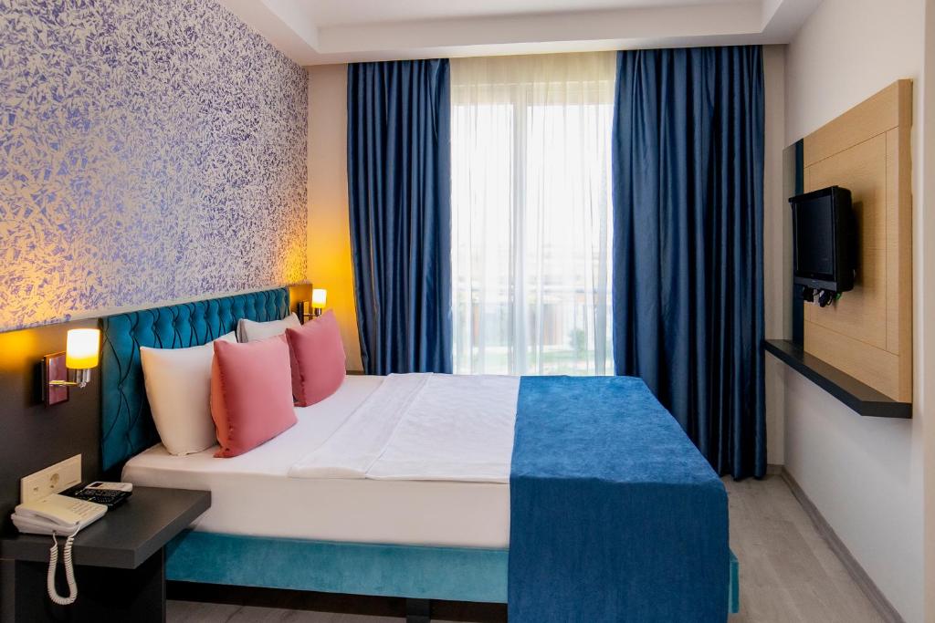 هتل رویال تاور لارا آنتالیا