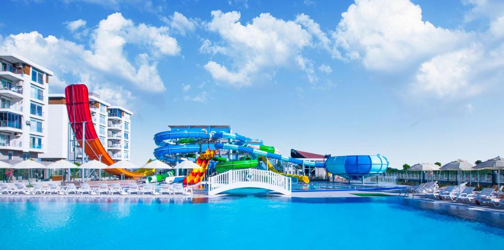 هتل گرین وود سوئیت ریزورت آنتالیا