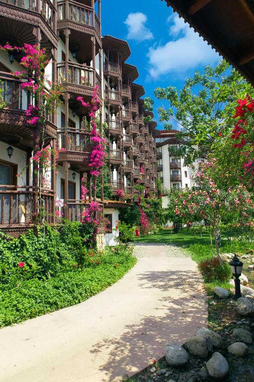 هتل سلکتیوم فامیلی بلک آنتالیا