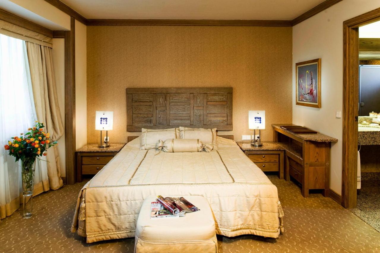 هتل گلوریا ورد ریزورت آنتالیا