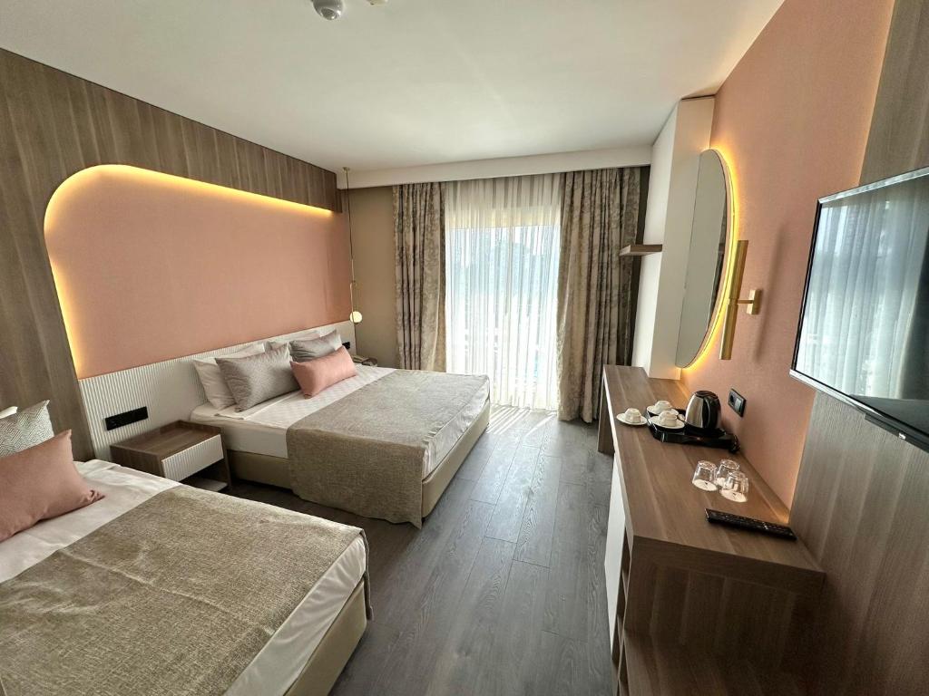 هتل ال اوشنیکا بیچ آنتالیا