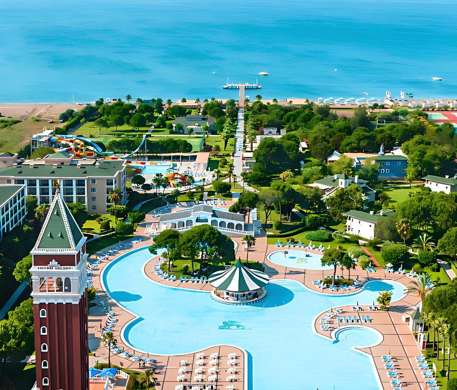 هتل کاخ ونزیا آنتالیا