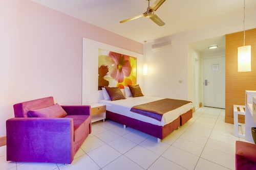 هتل آرمونیا هالیدی ویلیج بودروم