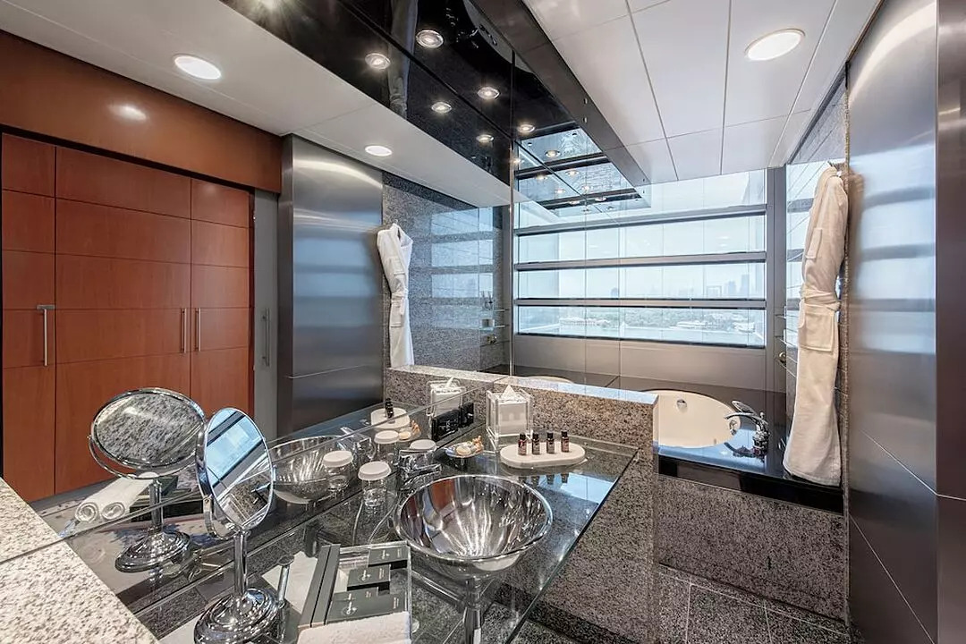 کارگزار هتل هتل گلدن سندز کریک (هیلتون کریک سابق) دبی