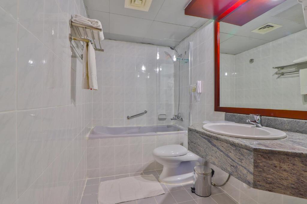 کارگزار هتل سان اند سند داون تاون دبی