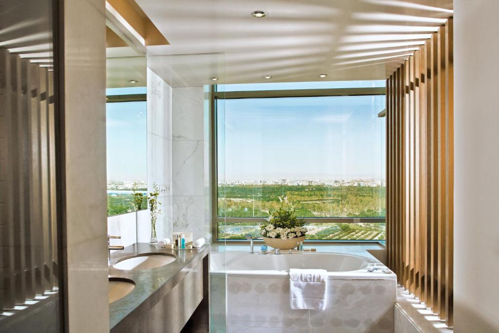 کارگزار هتل روتانا اربیل