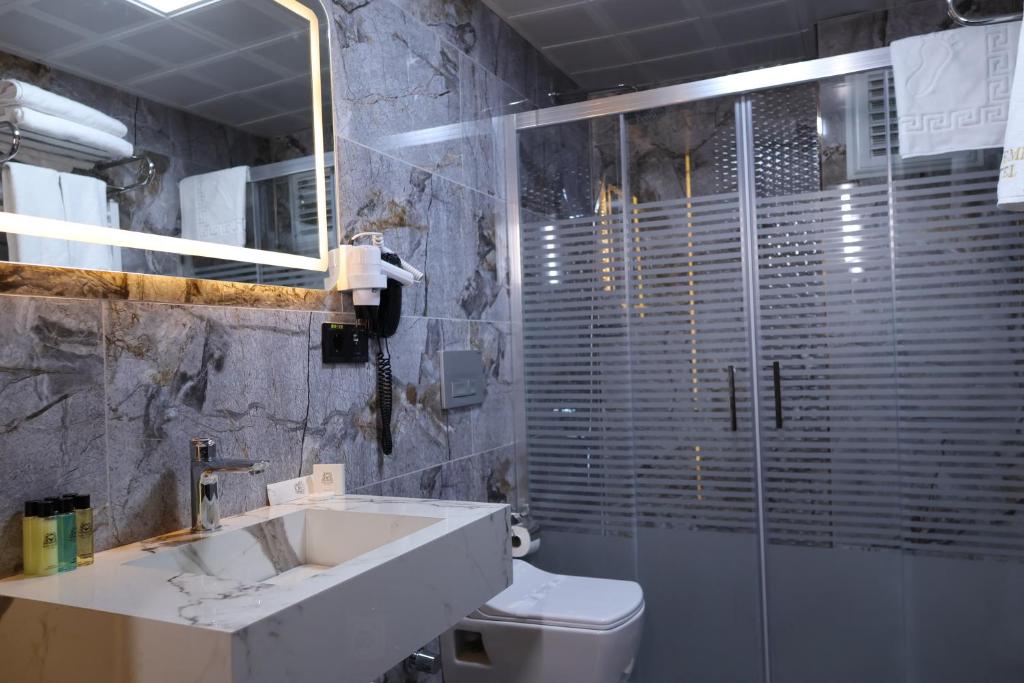 کارگزار هتل میرامیر وان