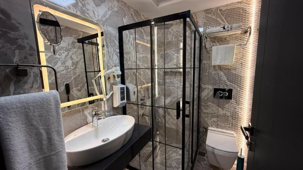 کارگزار هتل کاراکا وان