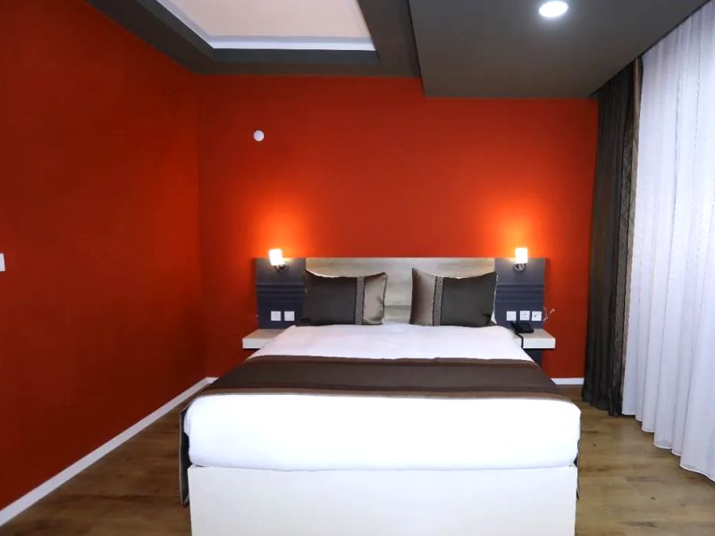 هتل مونتانا وان