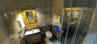 کارگزار هتل کریستال وان