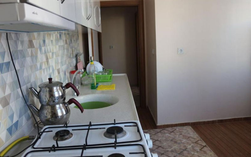 کارگزار هتل هتل آپارتمان لاچین وان